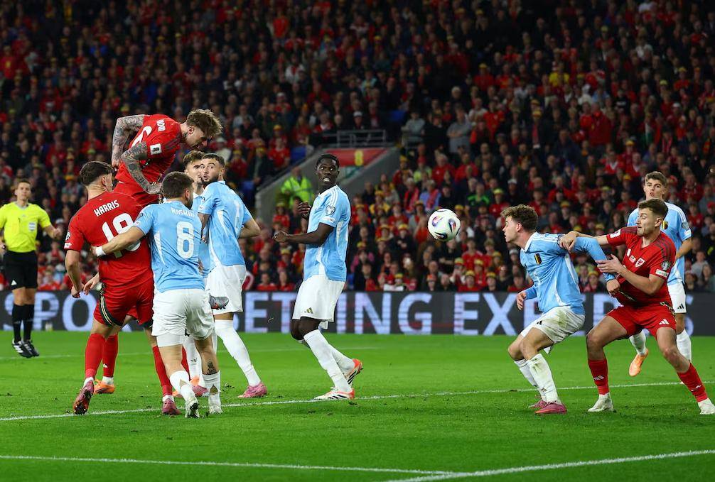 比利时队大胜晋级,确认参加世界杯的球员