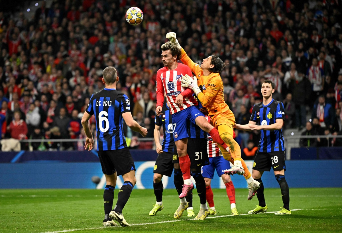 包含球场传奇！欧洲豪门将在足球场上碰撞激情！的词条