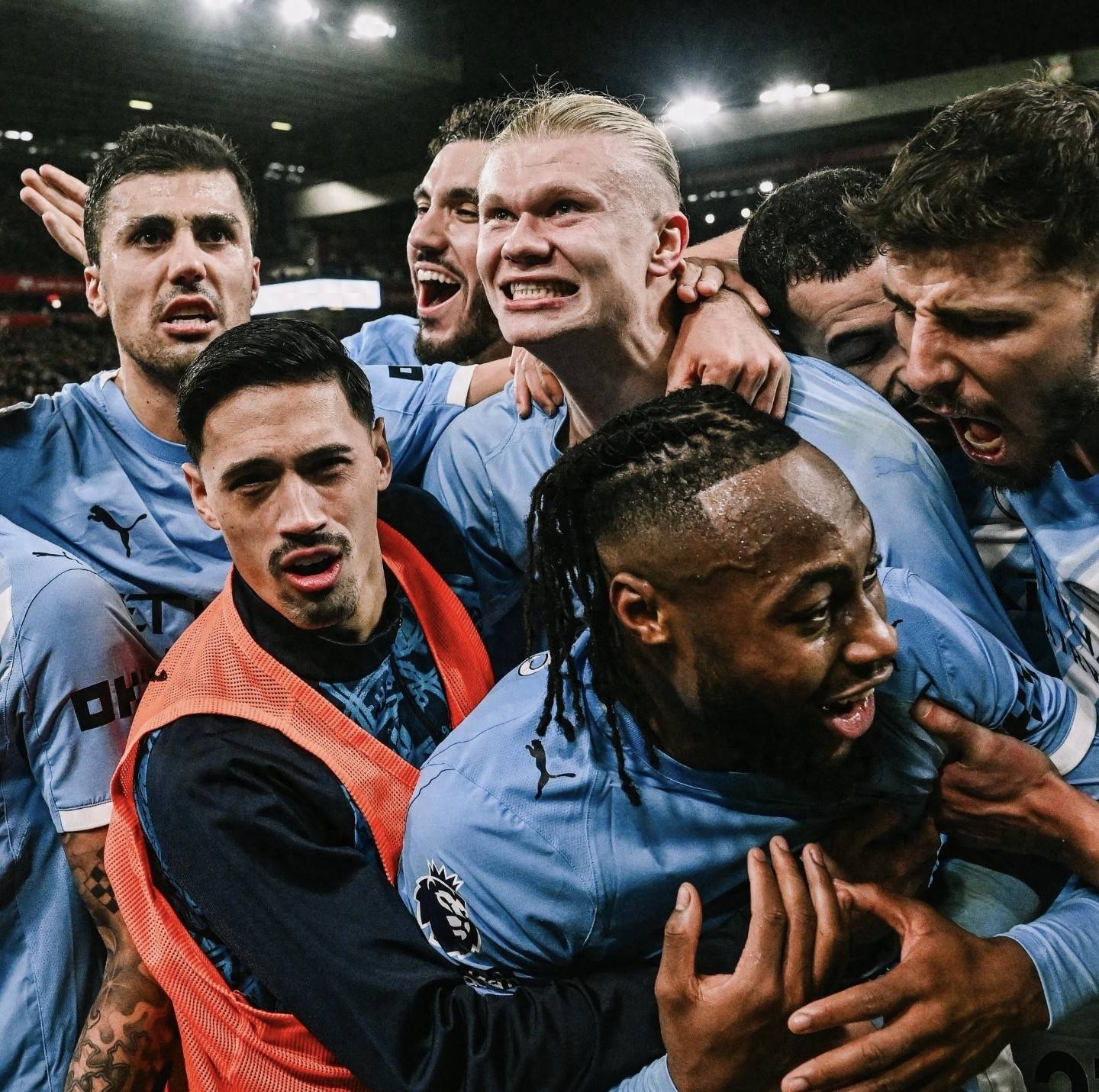 曼城客场擒下斯旺西，客场表现稳健的简单介绍