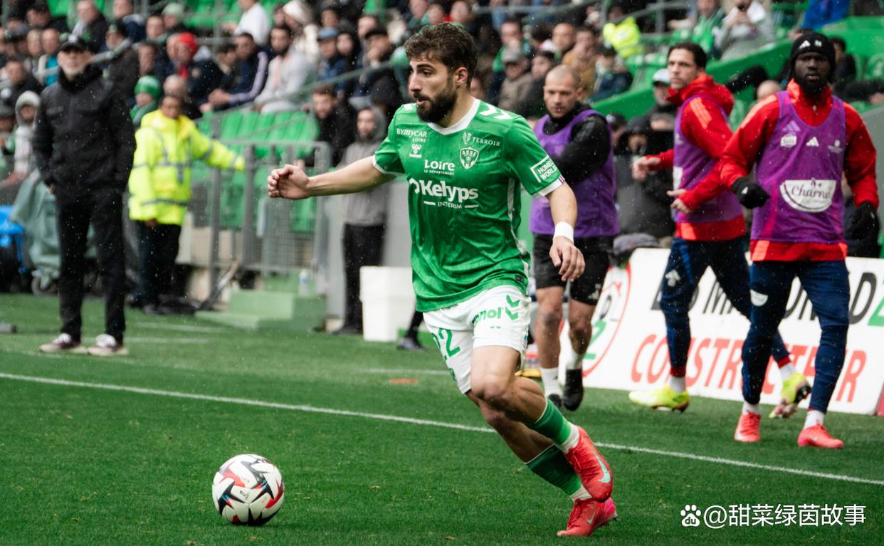 包含圣埃蒂安队新援表现抢眼，助球队完胜图卢兹队的词条