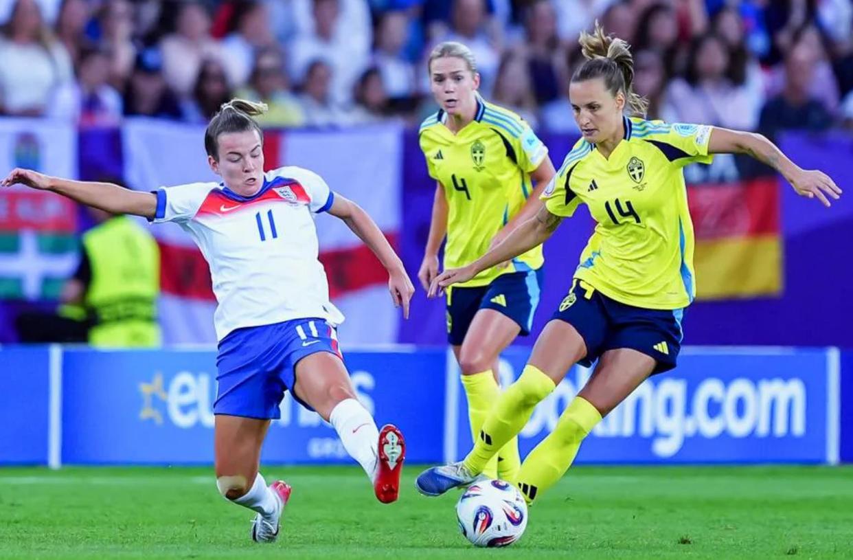 英格兰取胜瑞典，小组赛完美开局(英格兰vs瑞典友谊赛 2012录像)