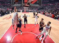 快船队主帅赞扬球员表现，信心满满备战下一场比赛